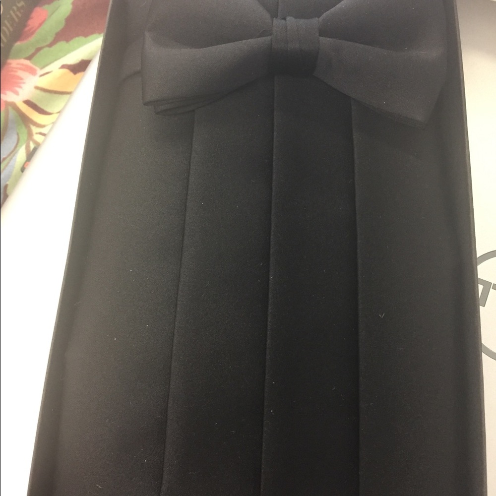 Bow tie and Cumberbund